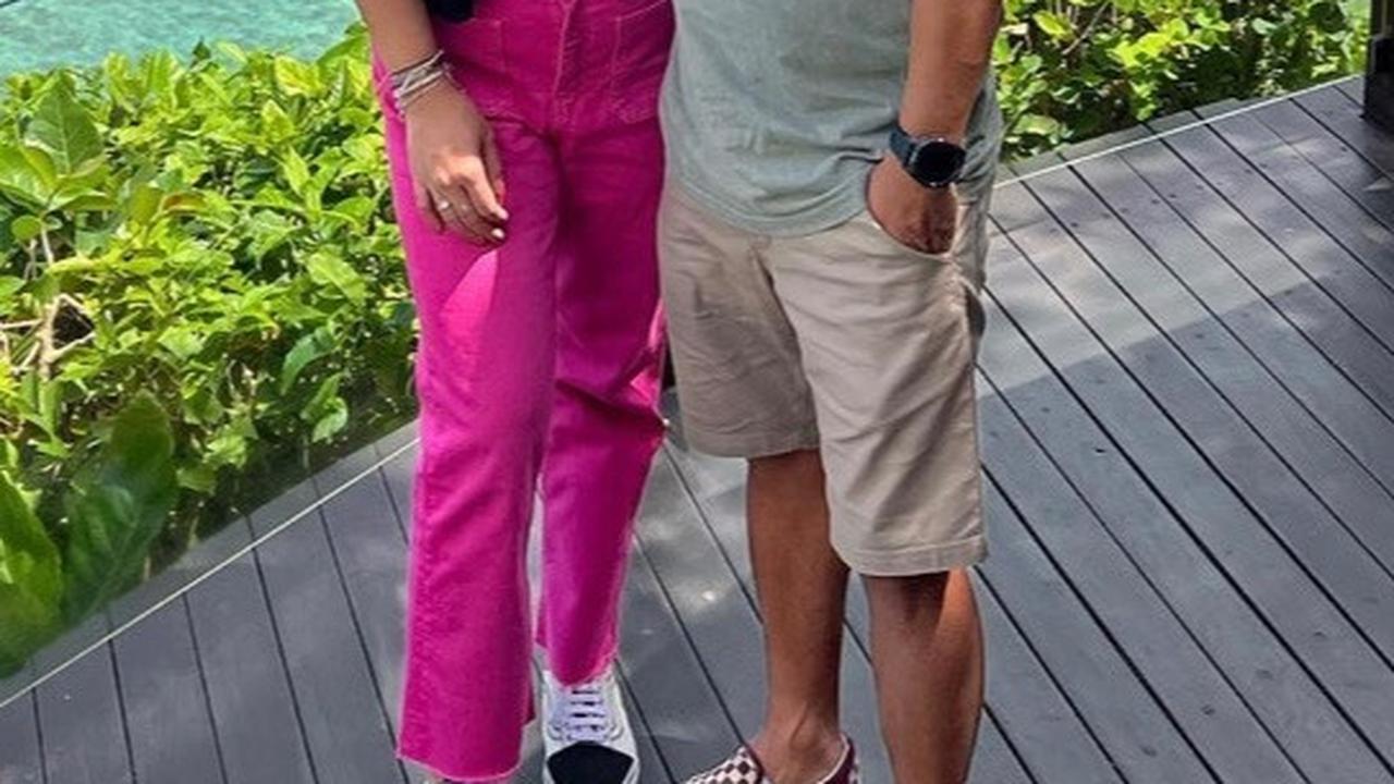 Ini deretan potret kemesraan Wendi Cagur dan istri.