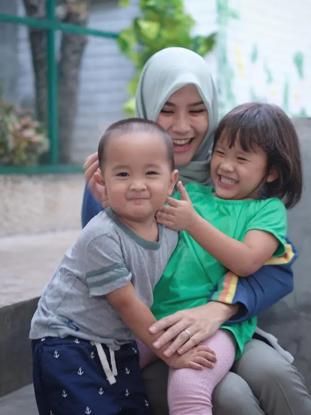 [Bintang] Zaskia Adya Mecca