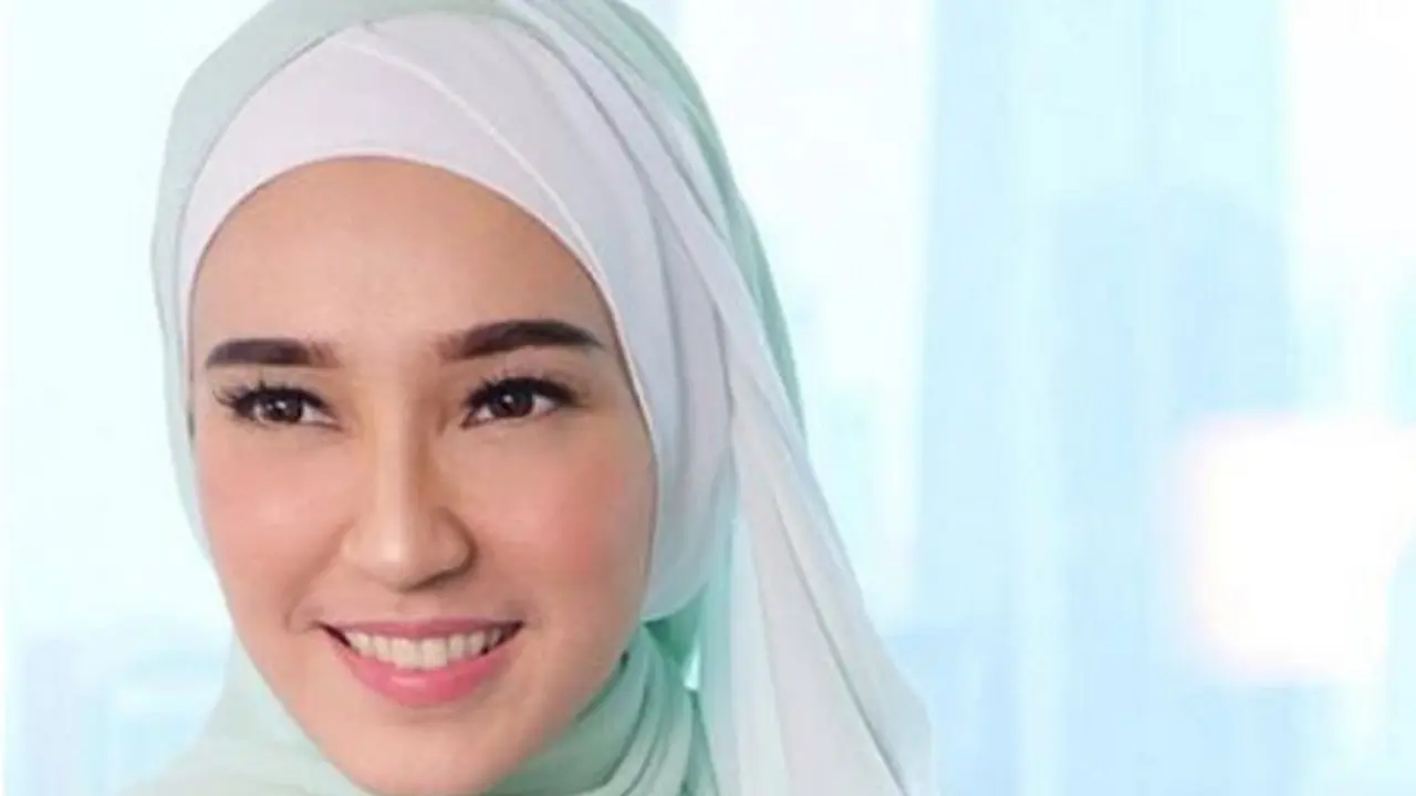 Dhini Aminarti
