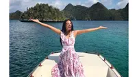 Kapal Sempat Mogok, Ini 6 Momen Seru Liburan Aurelie Moeremans di Raja Ampat (sumber: Instagram.com/aurelie)