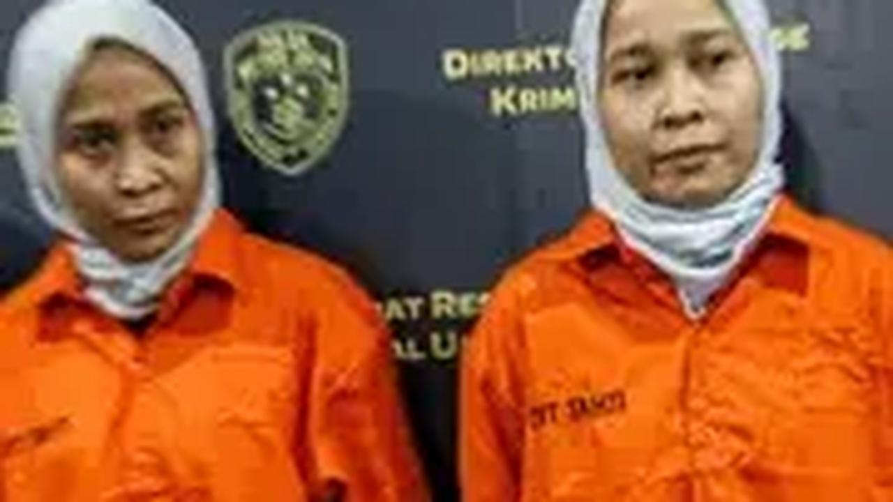 Si kembar Rihana-Rihani menyita perhatian publik, karena melakukan modus penipuan pre-order (PO) iPhone, yang menyebabkan kerugian mencapai Rp35 miliar.