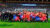 Coventry City promosi ke Premier League musim depan. Kepastian itu didapat usai hasil imbang 1-1 melawan Blackburn Rovers pada Sabtu (18/4/2026) dini hari WIB. (Coventry City)