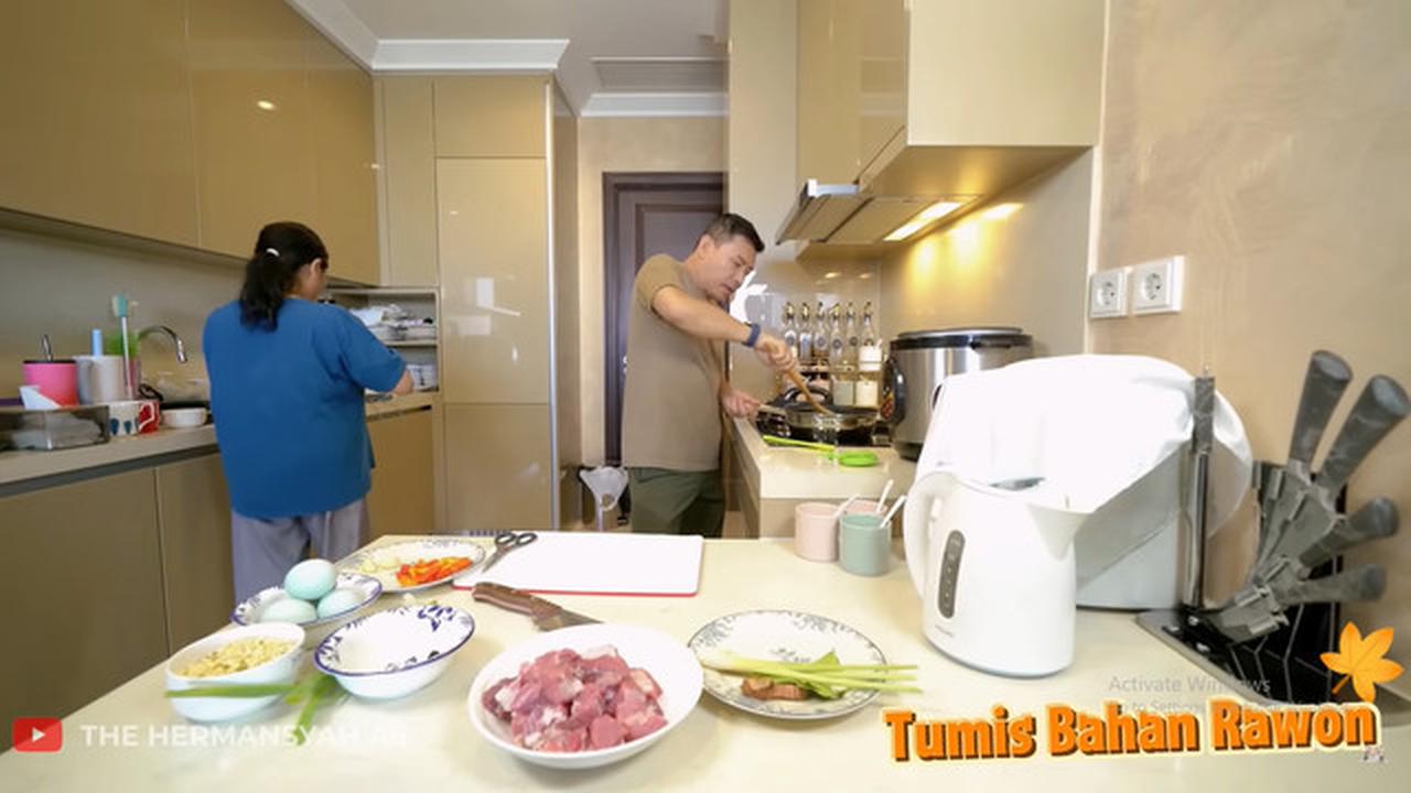 6 Potret Dapur Apartemen Anang Hermansyah dan Ashanty, Desainnya Modern Minimalis