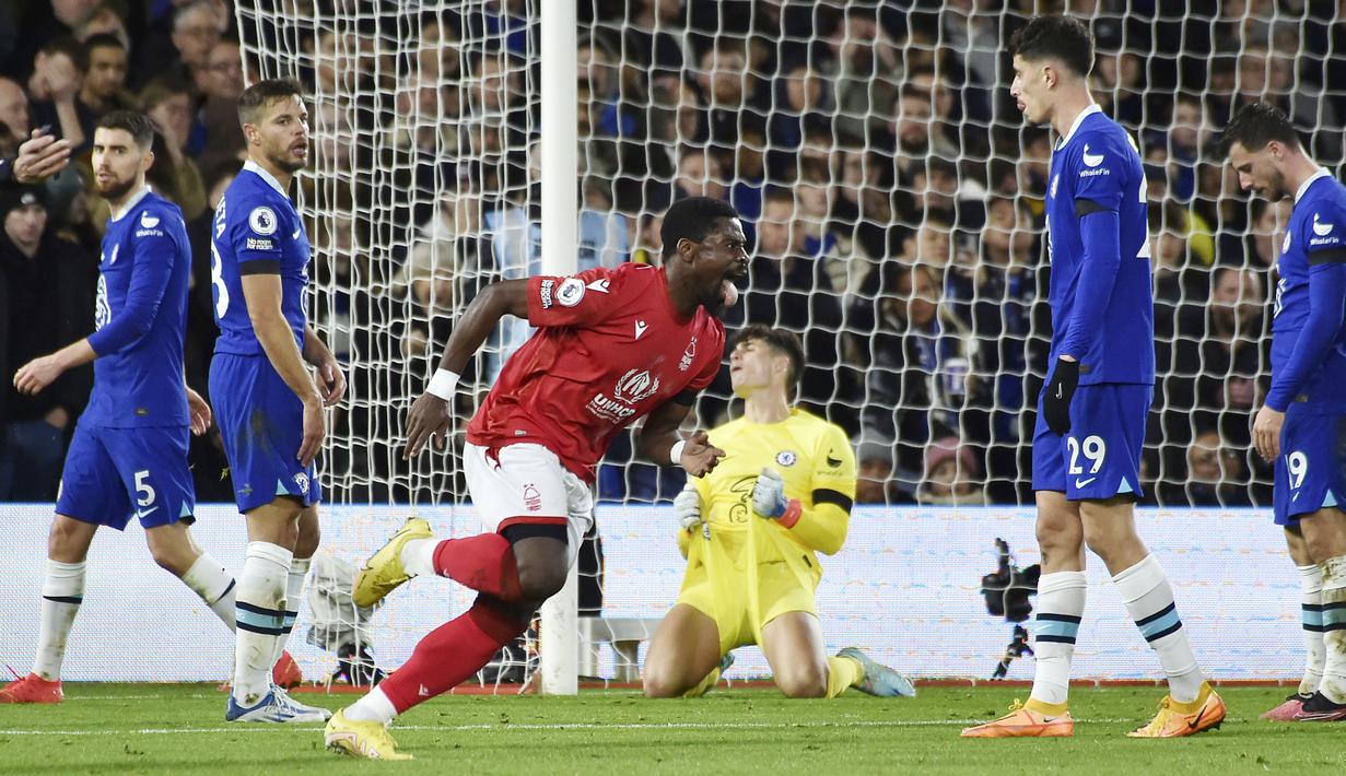 Hasil kurang memuaskan diraih Chelsea saat bertandang ke markas Nottingham Forest dalam lanjutan pekan ke-18 Liga Inggris 2022/2023, Senin (2/1/2023). (AP Photo/Rui Vieira)