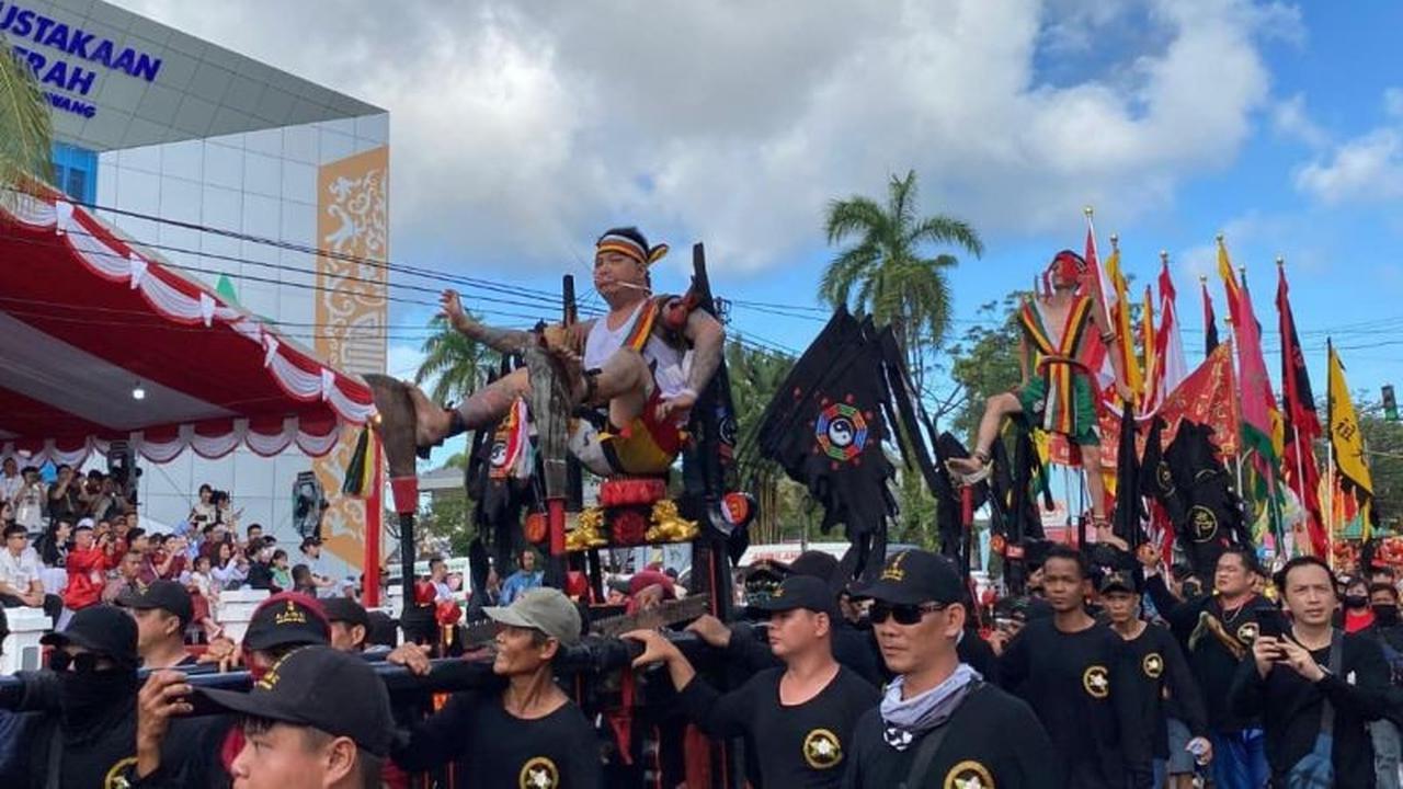 727 Tatung Meriahkan Festival Cap Go Meh Singkawang 2026, Simbol Harmoni Budaya