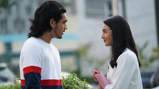 Main Web Series Bareng, Ini 6 Potret Kebersaman Giorgino Abraham dan Ersya Aurelia