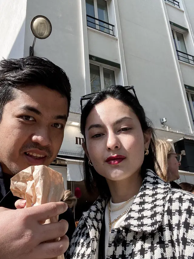 7 Potret Liburan Clara Bernadeth Bersama Suami di Paris yang Curi Perhatian