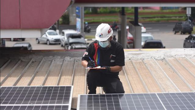 Pertamina New & Renewable Energy (Pertamina NRE) mampu meningkatkan pemanfaatan listrik yang bersumber dari energi hijau 267 persen di 2022 dibandingkan kapasitas pada tahun sebelumnya. (Dok Pertamina)