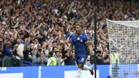 Gelandang&nbsp;Chelsea&nbsp;Enzo Fernandez merayakan golnya&nbsp;ke gawang Fulham di pekan ketiga Premier League 2025/2026 di Stamford Bridge, Sabtu (30/08/2025) malam WIB. (AP Photo/Ian Walton)