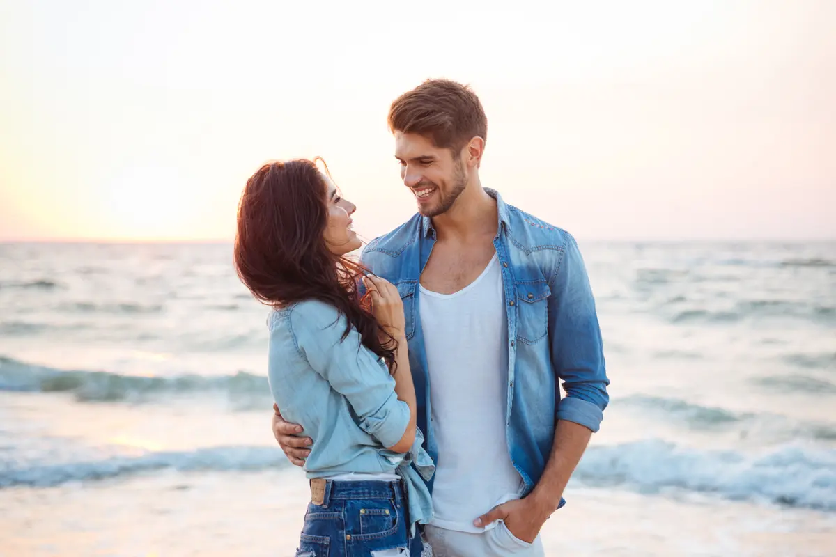 pasangan cinta