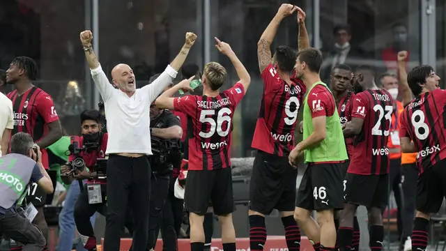 Foto: AC Milan dan Inter Sama-sama Menang, Penentuan Gelar Juara Harus Dituntaskan hingga Pekan Terakhir