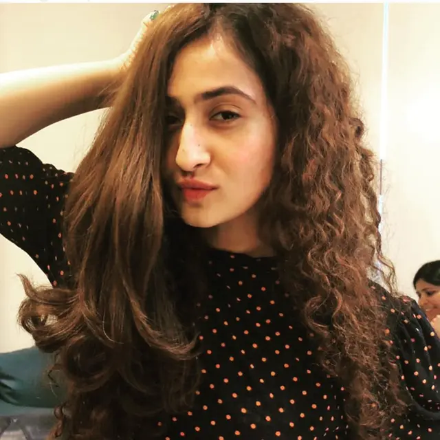 6 Potret Ruchikaa Kapoor, Wanita yang Dikabarkan Kekasih Shaheer Sheikh