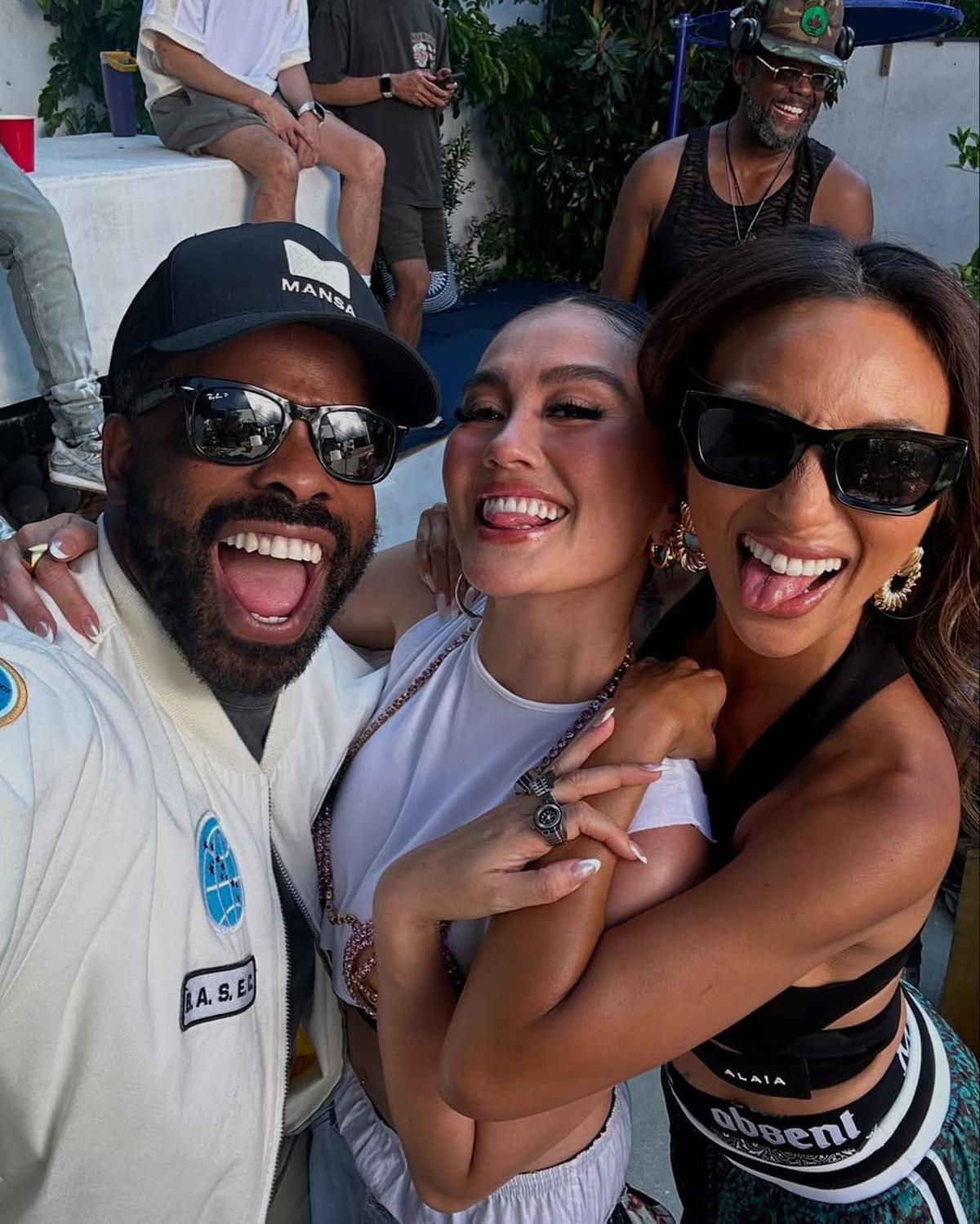 Potret Agnez Mo Berpose Bareng Selebriti Dunia, Netizen Tak Sabar Menunggu Album Barunya
