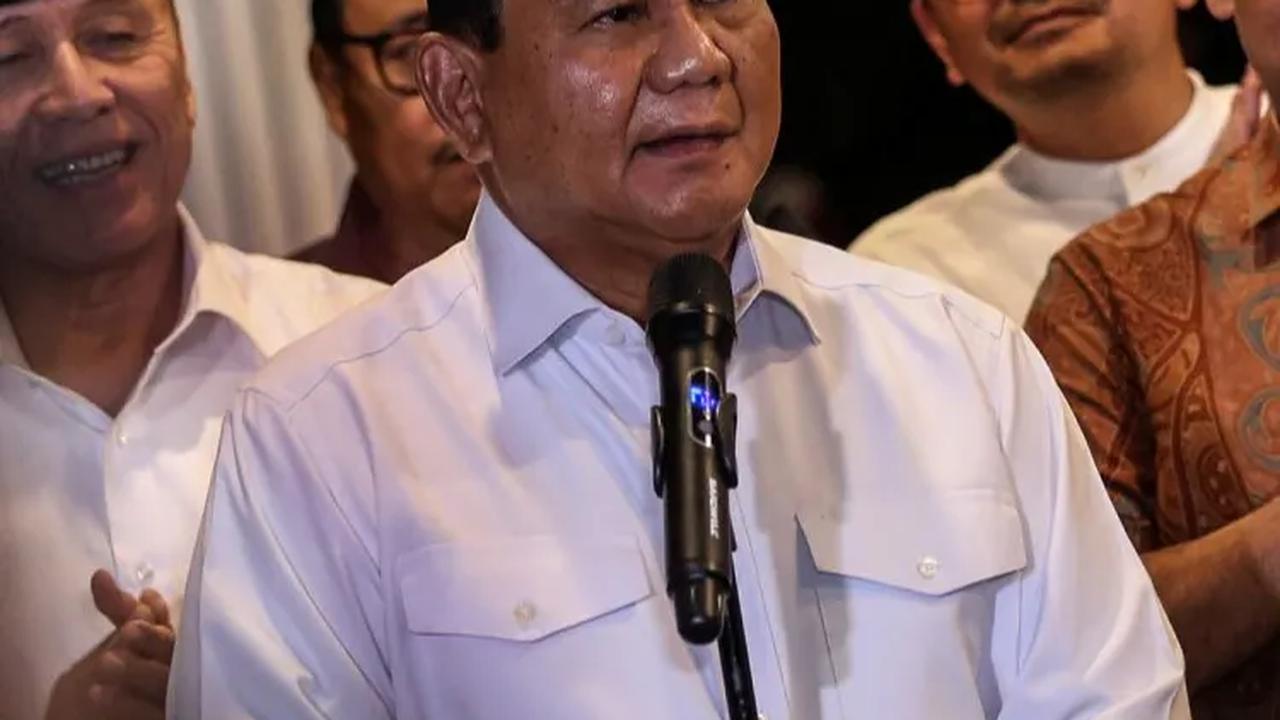 Prabowo: Rakyat Jangan Mau Disogok, Tapi Kalau Ditawari Uang Tetap Terima Saja!