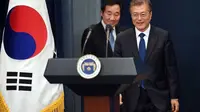 Presiden Moon Jae-in (depan) bersama Perdana Menteri Pilihannya (NDTV)
