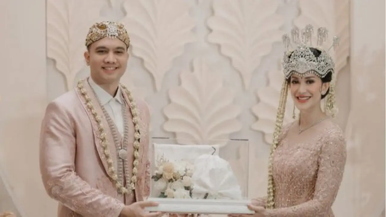 Elma Agustin resmi menikah dengan Ihsan Fadlur. (credit:instagram.com/elmaaa_e)