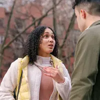 Cara seseorang berkomunikasi dengan pasangan dapat terlihat dari bagaimana ia menyampaikan perasaan, memberikan perhatian, dan membangun kedekatan. (Foto/Dok: Pexels)