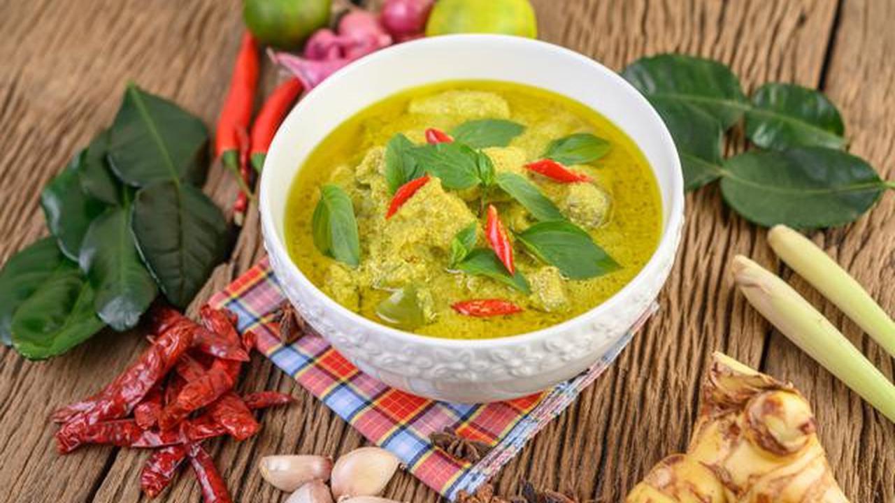 Resep Opor Telur Tahu Sederhana, Hidangan Gurih Kaya Rempah
