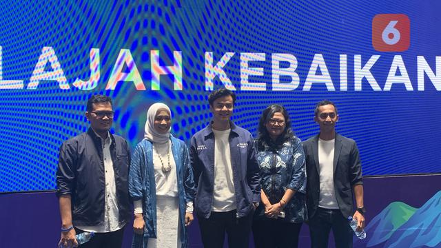Tips Dion Wiyoko Jaga Dirinya Agar Tetap Terhidrasi