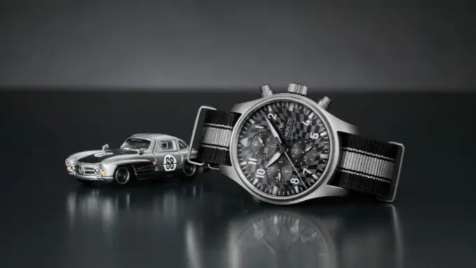 Jam Tangan dengan Tampilan Racing Kolaborasi IWC Schaffhausen dan Hot Wheels Edisi Terbatas