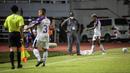 Pelatih Persipura Jayapura, Jacksen F. Tiago saat laga pekan pertama BRI Liga 1 2021/2022 melawan Persita Tangerang di Stadion Pakansari, Bogor, Sabtu (28/08/2021). Persipura kalah 1-2. (Bola.com/Bagaskara Lazuardi)