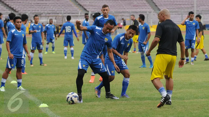 20160403-Jelang Final Piala Bhayangkara, Maung Bandung Jajal Rumput GBK