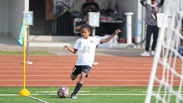 Soccer Challenge 2023 - Asyifa Sholawa Farizqi - Sepak Bola Putri