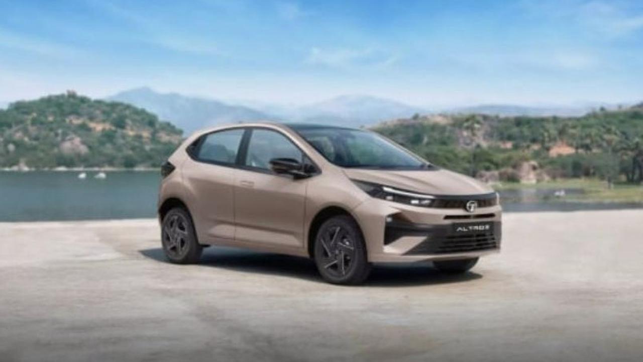 Harga Mobil Hatchback Ini Setara Ayla, Tapi Punya Sunroof dan 6 Airbag