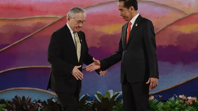 Momen Jokowi Sambut Pemimpin Asia Tenggara di KTT Ke-42 ASEAN