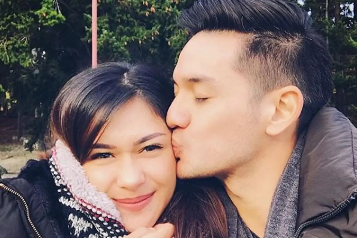 [Bintang] Andrew White dan Nana Mirdad