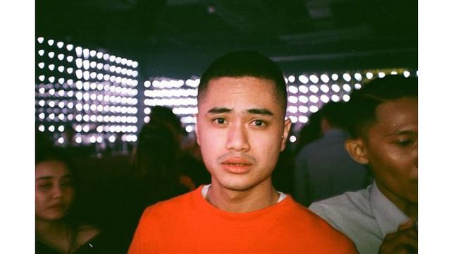 Kemudian ia melanjutkan kuliahnya di La Trobe University Australia dan mengambil jurusan Business Marketing.