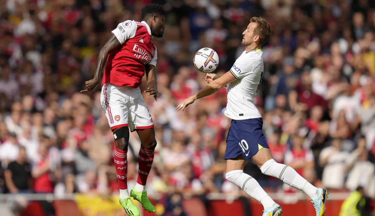 Usai unggul satu gol, Arsenal bermain sangat tenang dan rapi dalam menghadapi tekanan Harry Kane dan kawan-kawan untuk mencari gol penyeimbang. (AP/Kirsty Wigglesworth)
