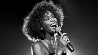 Miliarder ini Buat Hologram Whitney Houston untuk Dipamerkan