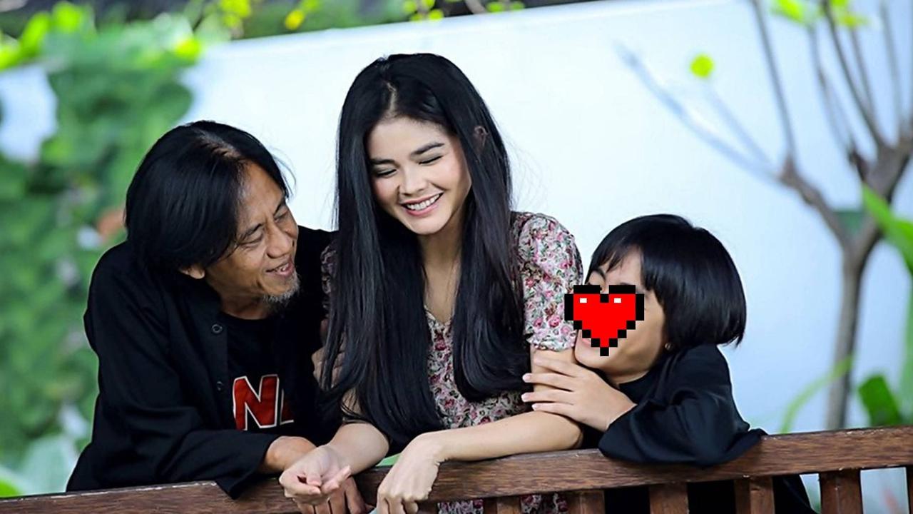 Keluarga Epy Kusnanda dan Karina Ranau. (Liputan6.com/IG/@karinaranau9)