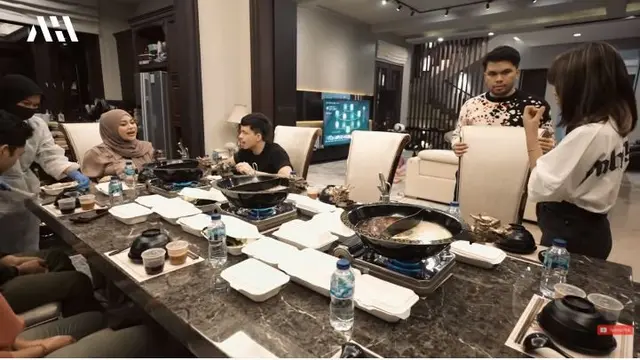 Fuji dan Thariq Halilintar