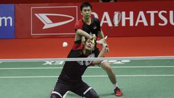 Ganda Putra Indonesia, Mohammad Ahsan/Hendra Setiawan, saat melawan Kevin Sanjaya/Marcus Fernaldi, pada laga final Daihatsu Indonesia Masters 2020 di Istora, Jakarta, Minggu (19/1). Kevin/Marcus menang 21-15, 21-16. (Bola.com/M Iqbal Ichsan)