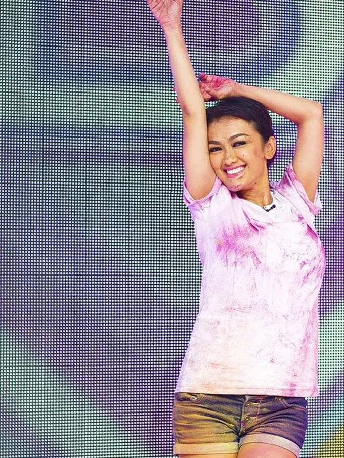 [Bintang] Julia Perez