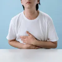 Ilustrasi penderita GERD (sumber foto: pexels.com/cottonbro studio)
