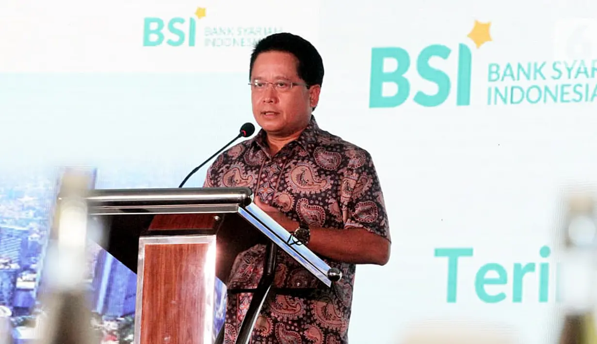 Direktur Utama Hery Gunardi BSI memberi sambutan pada eluncuran layanan pembiayaan Mitraguna Online dan Tasyakuran Single System BSI di Jakarta, Senin (1/11/2021). Peluncuran Mitraguna Online, BSI membidik volume pembiayaan Mitraguna berkisar Rp 5 triliun hingga Desember 2021. (Liputan6.com/HO/BSI)
