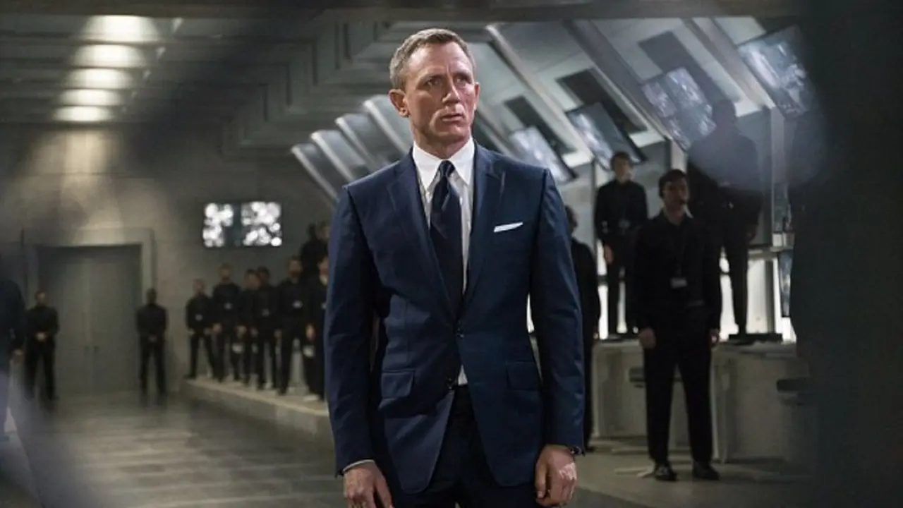 [Bintang] Daniel Craig