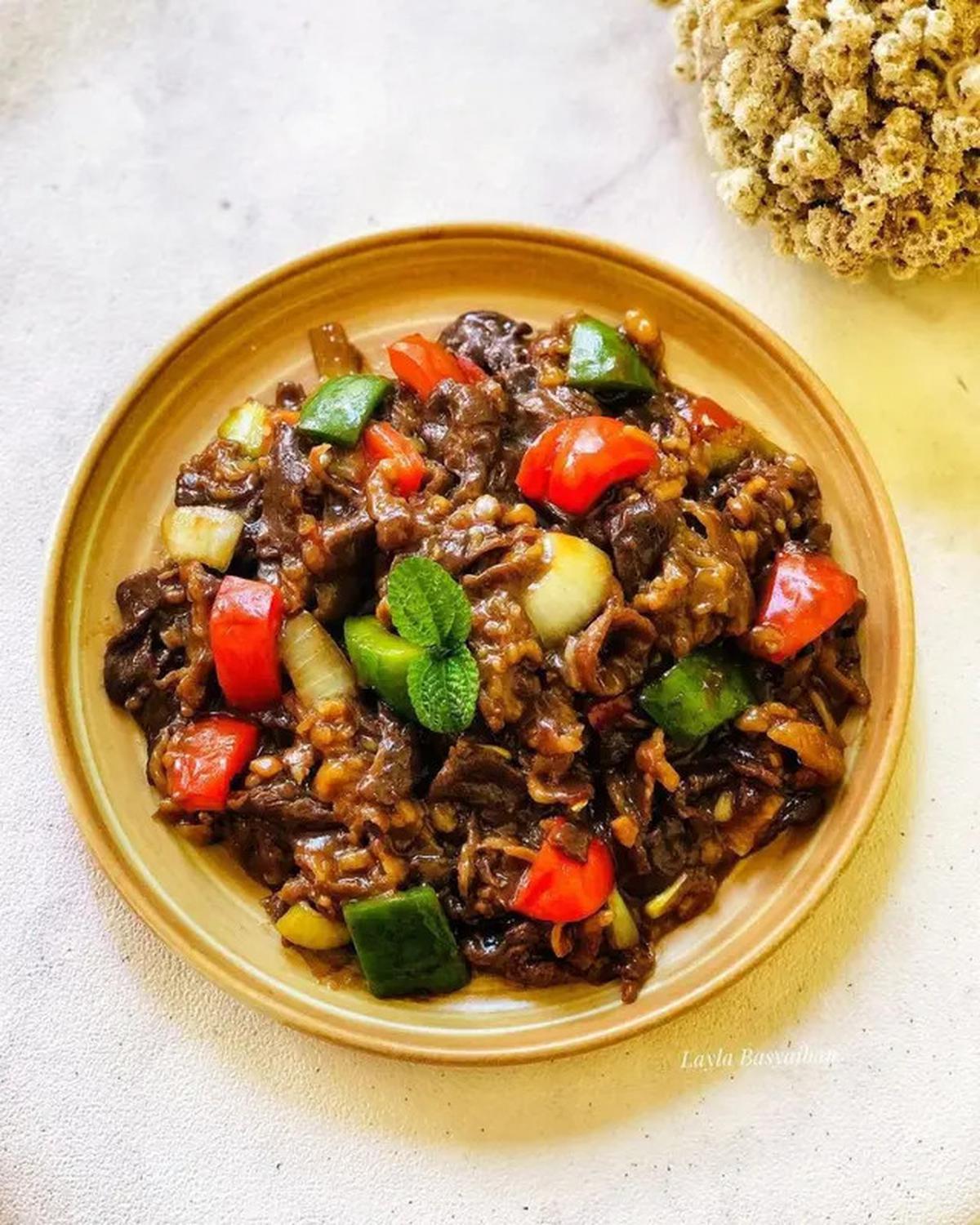 6 Rekomendasi Resep Olahan Daging Kurban Empuk dan Anti Bau Prengus