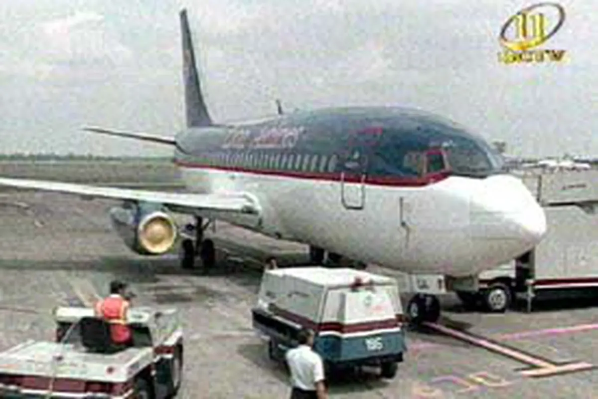 030801aPenerbangan.jpg