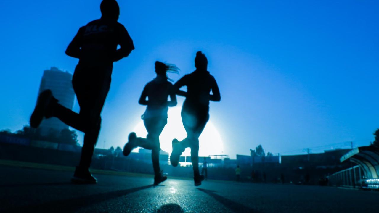 Olahraga untuk Generasi Z, 5 Tips Jogging Malam agar Tetap Sehat dan Bugar!