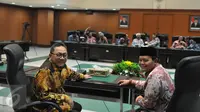 Ketua MPR Zulkifli Hasan (kiri) dan Wakil Ketua MPR Hidayat Nur Wahid menggelar pertemuan dengan lembaga Mahkamah Agung terkait undangan pidato laporan kinerja lembaga negara, di Gedung MA, Jakarta, Kamis (9/7/2015). (Liputan6.com/Herman Zakharia) 