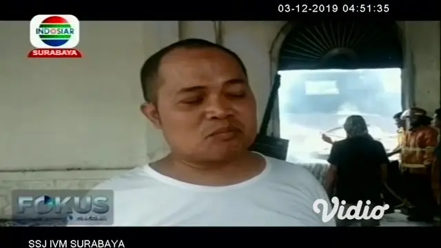 Sebuah pabrik kasur di Kabupaten Pasuruan, Jawa Timur ludes dilalap si jago merah, Senin siang. Sempat terdengar ledakan keras dari dalam pabrik yang diduga berasal dari mesin kompresor. Meski tidak ada korban jiwa, namun kerugian ditaksir mencapai m...