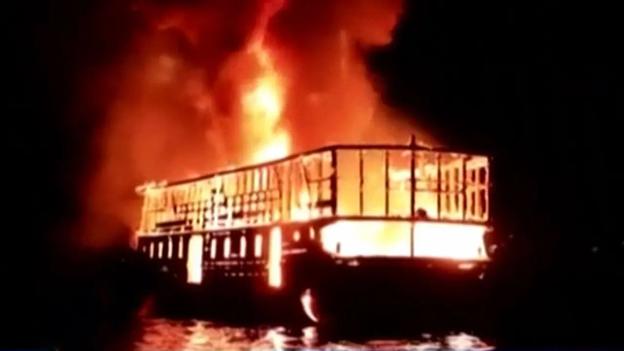 (lip6 Pagi) Kapal Terbakar