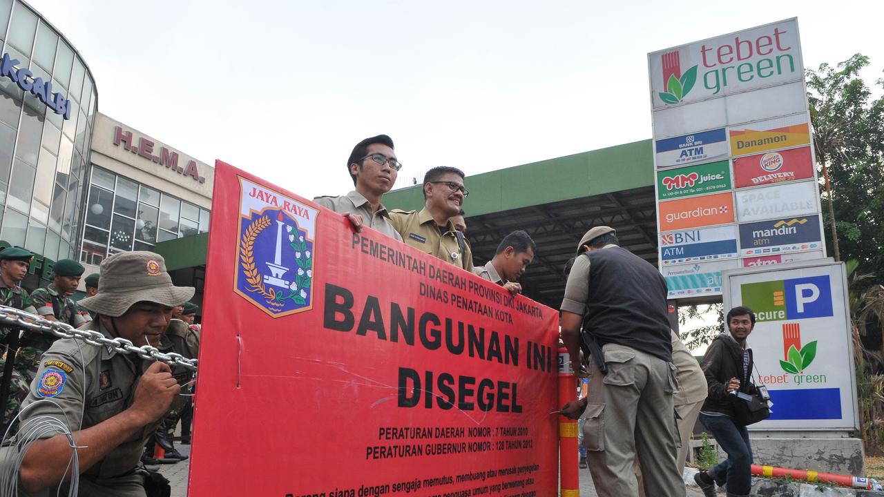 Penyegelan Tebet Green