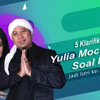 Deretan klarifikasi Yulia Mochamad terkait kabar jadi istri ke-3 Opick. (Foto: Adrian Putra/Galih W Satria/Bintang.com Desain: Nurman Abdul Hakim/Bintang.com)