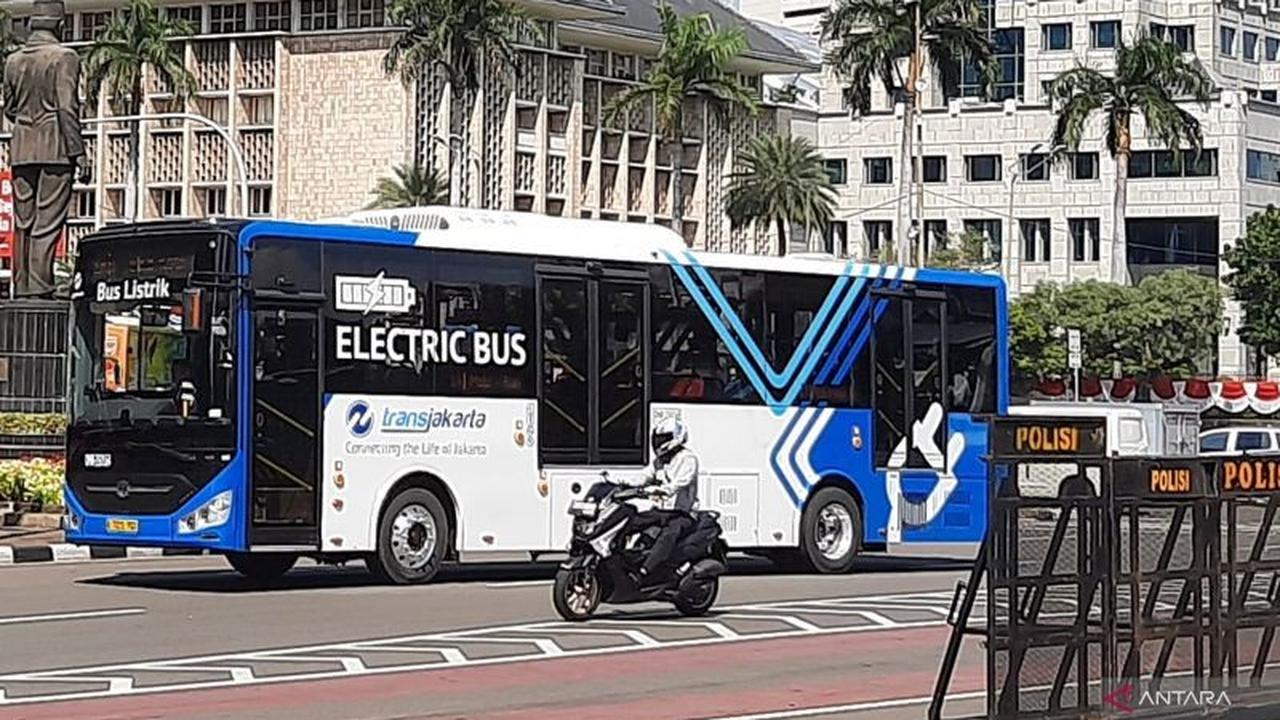 Fakta Unik: 10 Rute Transjakarta Dimodifikasi Saat HUT ke-80 TNI di Monas, Cek Perubahannya!