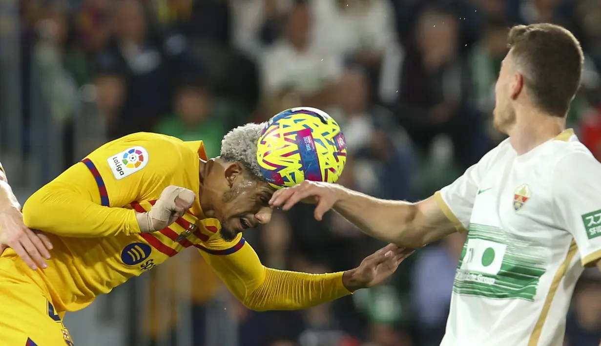 Disusul Real Madrid (56 poin), yang akan berlaga lawan Real Valladolid pada 2 April 2023.  (AP Photo/Alberto Saiz)